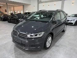 Schwarz Gebraucht 2022 VW Touran Highline Van / Kleinbus | 24.900 € (Superpreis)