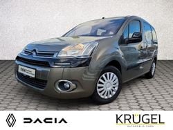 Nocciolabraun metallic Gebraucht 2013 Citroën Berlingo Tendance Van / Kleinbus | 9.999 € (Etwas zu teuer)