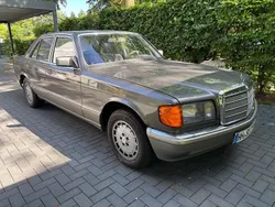 Grau Gebraucht 1987 Mercedes 260 SE Limousine | 9.990 €