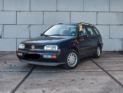 Blau Gebraucht 1996 VW Golf III Kombi | 2.200 € (Guter Preis)