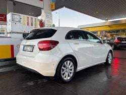 Weiß Gebraucht 2018 Mercedes A180 Kleinwagen | 14.500 € (Guter Preis)