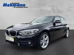 Schwarz (sapphire black) Gebraucht 2018 BMW 118 Sport Line Kleinwagen | 15.490 € (Guter Preis)