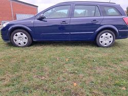 Blau Gebraucht 2005 Opel Astra Kombi | 1.200 € (Fairer Preis)