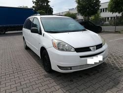 Weiß Gebraucht 2007 Toyota Sienna Van / Kleinbus | 5.300 €