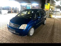 Blau Gebraucht 2004 Opel Meriva Van / Kleinbus | 3.950 € (Teuer)