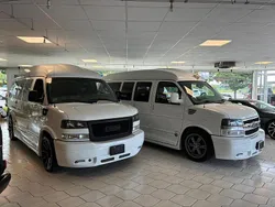 Schwarz Gebraucht 2016 Chevrolet Express SE Van / Kleinbus | 54.900 €
