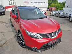 Rot Gebraucht 2016 Nissan Qashqai 360º SUV | 10.700 € (Fairer Preis)