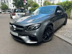 Grau Gebraucht 2018 Mercedes E63S AMG AMG Limousine | 87.490 €