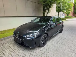 Black sapphire metallic Gebraucht 2024 BMW 120 M Sport Kleinwagen | 35.199 € (Fairer Preis)