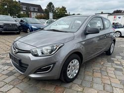 Grau Gebraucht 2013 Hyundai i20 Edition Kleinwagen | 3.790 € (Fairer Preis)