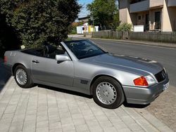 Silber Gebraucht 1993 Mercedes SL300 Cabrio | 22.000 €