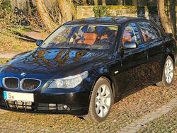 Schwarz Gebraucht 2005 BMW 530 Sport Line Limousine | 13.900 €