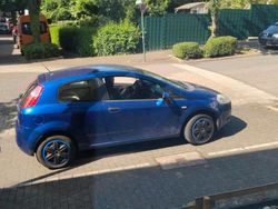 Blau Gebraucht 2009 Fiat Grande Punto Kleinwagen | 1.800 € (Fairer Preis)