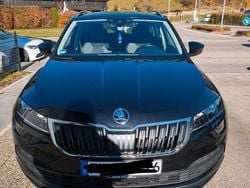 Schwarz Gebraucht 2021 Skoda Karoq Drive SUV | 19.799 € (Superpreis)