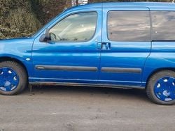 Blau Gebraucht 2005 Citroën Berlingo Van / Kleinbus | 849 € (Superpreis)
