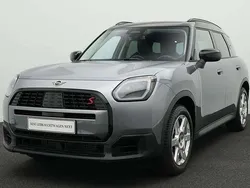 Grün Gebraucht 2024 Mini Countryman Classic SUV | 37.253 €