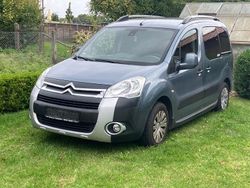 Grau Gebraucht 2011 Citroën Berlingo XTR Van / Kleinbus | 3.000 € (Fairer Preis)