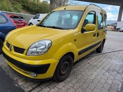 Gelb Gebraucht 2004 Renault Kangoo Privilege Van / Kleinbus | 2.990 € (Fairer Preis)