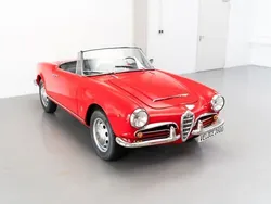 Rot Gebraucht 1965 Alfa Romeo Giulia Spider Veloce Cabrio | 149.999 €