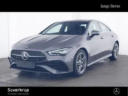 Grau Gebraucht 2024 Mercedes CLA200 Premium Coupé | 36.200 € (Guter Preis)