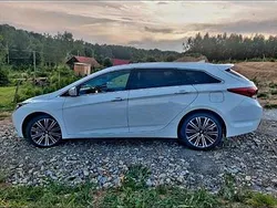 Weiß Gebraucht 2016 Hyundai i40 Kombi | 14.200 € (Teuer)