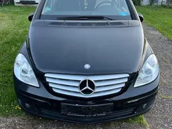 Schwarz Gebraucht 2005 Mercedes B150 Van / Kleinbus | 2.900 € (Superpreis)