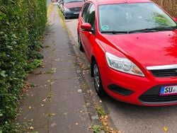 Rot Gebraucht 2010 Ford Focus Viva Kombi | 1.550 € (Fairer Preis)
