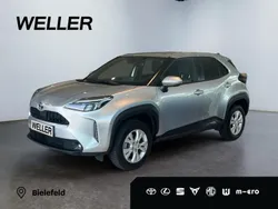 Silber Gebraucht 2023 Toyota Yaris Cross Team SUV | 24.680 € (Guter Preis)