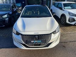 Weiß Gebraucht 2021 Peugeot 208 GT Kleinwagen | 16.990 € (Fairer Preis)