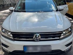 Weiß Gebraucht 2017 VW Tiguan Edition SUV | 13.799 € (Etwas zu teuer)