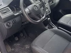 Weiß Gebraucht 2020 VW Caddy Van / Kleinbus | 14.999 € (Guter Preis)