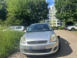 Silber Gebraucht 2008 Ford Fiesta Style Kleinwagen | 3.250 € (Fairer Preis)