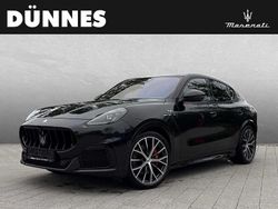 Schwarz (nero tempesta metallic) Gebraucht 2022 Maserati Grecale SUV | 74.995 € (Fairer Preis)
