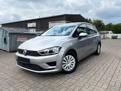 Silber Gebraucht 2017 VW Golf Sportsvan Trendline Van / Kleinbus | 11.990 € (Guter Preis)