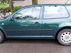 Grün Gebraucht 2000 VW Golf IV Trendline Limousine | 2.500 € (Fairer Preis)
