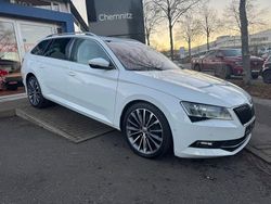 Weiß Gebraucht 2015 Skoda Superb LAURIN & KLEMENT Kombi | 21.000 € (Fairer Preis)
