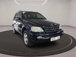 Blau Gebraucht 2002 Mercedes ML270 SUV | 7.990 € (Teuer)