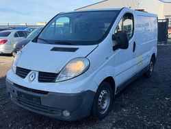 Weiß Gebraucht 2010 Renault Trafic Van / Kleinbus | 1.750 € (Fairer Preis)