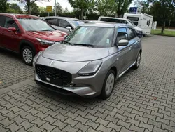 Silber Neu 2025 Suzuki Swift Comfort Limousine | 22.390 €