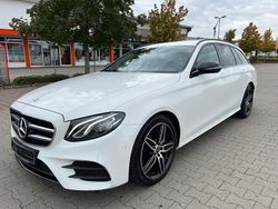 Weiß Gebraucht 2018 Mercedes E220 Night Kombi | 23.890 €