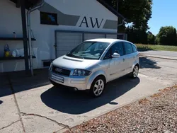 Silber Gebraucht 2000 Audi A2 Sport Kleinwagen | 1.250 €