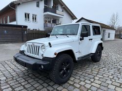 Weiß Gebraucht 2014 Jeep Wrangler Unlimited Sahara SUV | 16.990 € (Superpreis)