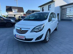 Weiß Gebraucht 2011 Opel Meriva Innovation Van / Kleinbus | 2.450 € (Superpreis)