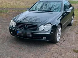 Schwarz Gebraucht 2005 Mercedes CLK200 Coupé | 5.500 €