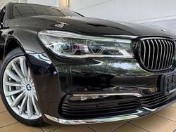 Black sapphire metallic Gebraucht 2017 BMW 730 Performance Limousine | 32.990 € (Guter Preis)