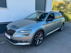 Grau Gebraucht 2017 Skoda Superb SportLine Kombi | 19.900 € (Fairer Preis)