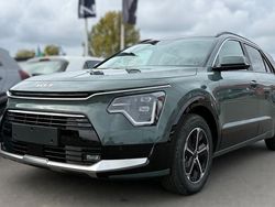 Grün Neu 2025 Kia Niro Vision SUV | 31.504 € (Fairer Preis)