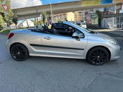 Silber Gebraucht 2007 Peugeot 207 CC Cabrio | 2.900 € (Fairer Preis)