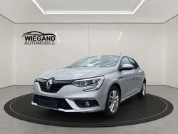 Grau Gebraucht 2017 Renault Mégane IV Experience Limousine | 8.190 € (Guter Preis)