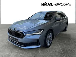 Grau Gebraucht 2024 Skoda Superb Selection Kombi | 44.980 € (Guter Preis)